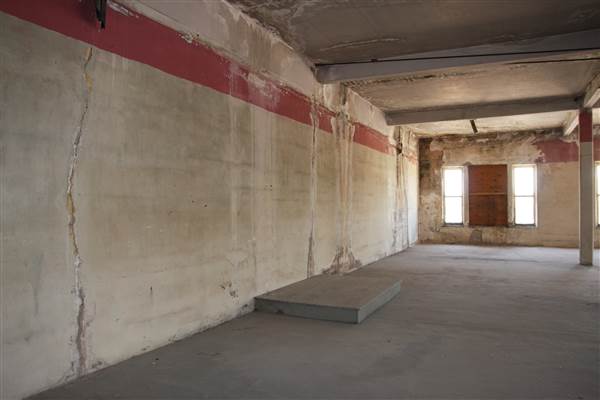 Empty Building (9/2/2014 - Credits: Erica Laub)