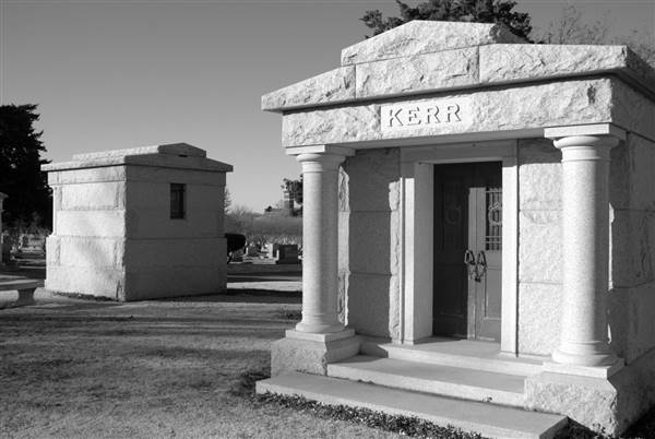 Fairlawn Cemetery - https://allezallie.wordpress.com/2012/02/27/oklahoma-citys-fairlawn-cemetery/ (3/11/2015)