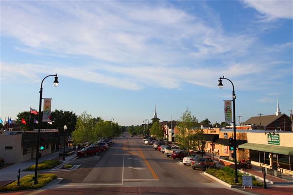 Downtown Broken Arrow (7/12/2018 - Credits: Rose District (Flickr))