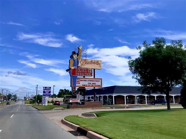 Winchester Drive-In (6/10/2020 - Credits: Yousef Kazemi)