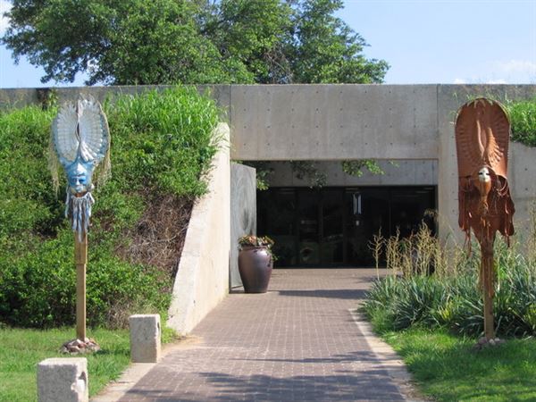 Mabee-Gerrer Museum of Art (10/7/2020 - Credits: Stacy Cramer Moore / Shawnee Tourism)