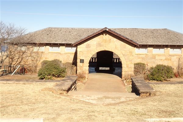 Pawnee Lake and Historic Bath House (4/4/2022)