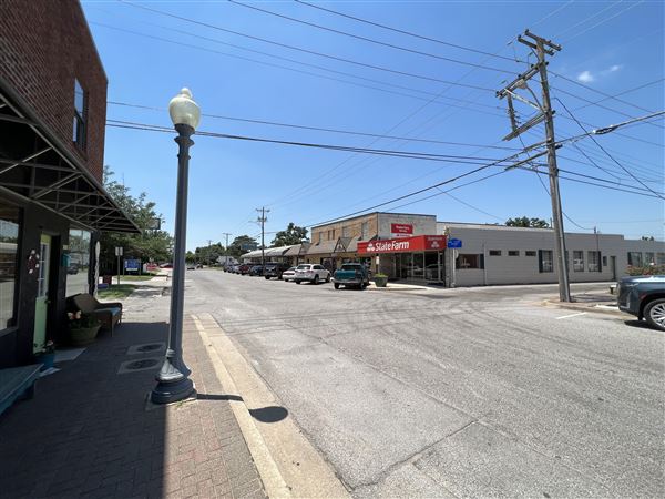 Downtown Bethany (6/22/2022 - Credits: Yousef Kazemi / OFMO)